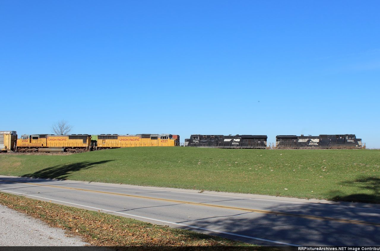 NS 9953 7546 UP 7327 4584